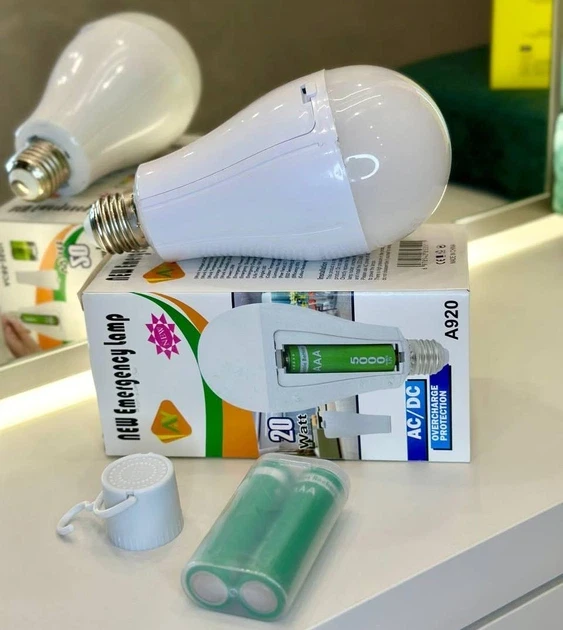 Лампочка 20 Вт лампи акумуляторні з цоколем Аварійна світлодіодна led-лампа з акумулятором е27 lamp (100)